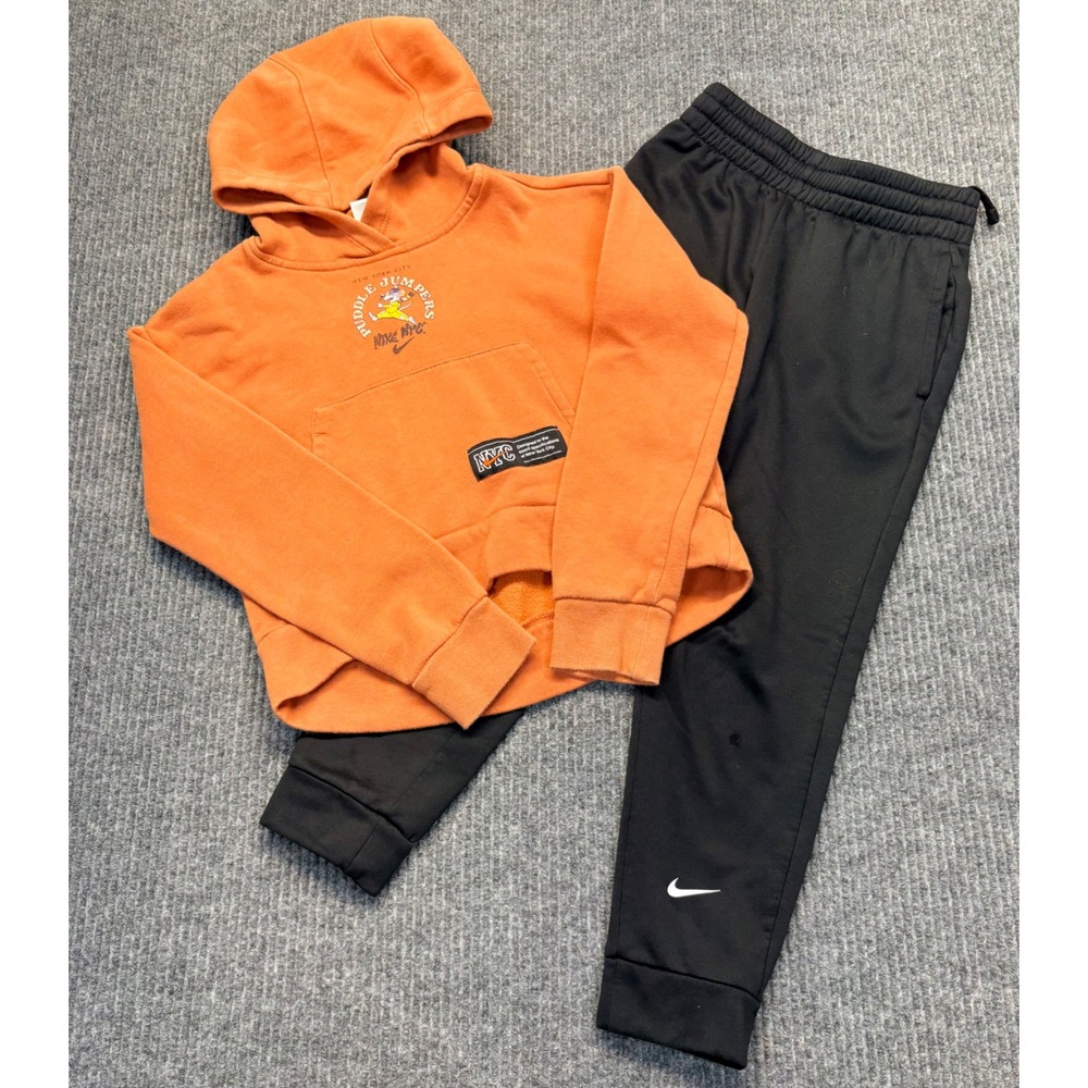 Nike Kids NYC Puddle Jumpers Hoodie and Therma-FIT Joggers Set Orange Black S